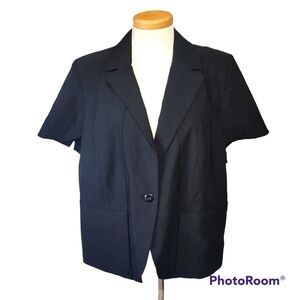 Penningtons Short Sleeved Black Blazer With Pockets